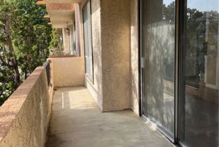 Condominium, 10671 Holman ave, Westwood, CA 90024 - 51