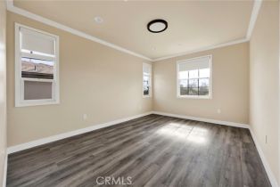 , 72 Oak ave, Pasadena, CA 91107 - 9