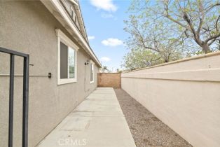 Single Family Residence, 562 Silverhawk dr, Corona, CA 92879 - 38