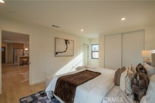 Single Family Residence, 23919 Friar st, Woodland Hills, CA 91367 - 23