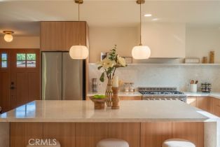 Single Family Residence, 23919 Friar st, Woodland Hills, CA 91367 - 5