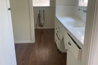 Single Family Residence, 1960 Olive way, Pasadena, CA 91104 - 10