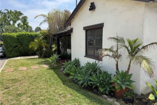 Single Family Residence, 1960 Olive way, Pasadena, CA 91104 - 3