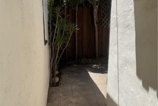 Single Family Residence, 1960 Olive way, Pasadena, CA 91104 - 40