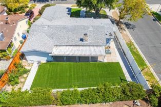 Single Family Residence, 23800 Tiara st, Woodland Hills, CA 91367 - 33