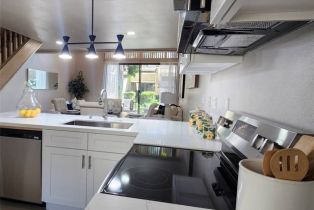 Condominium, 77 Lakepines, Irvine, CA 92620 - 8