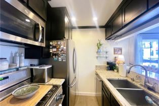 Condominium, 10960 Ashton ave, Westwood, CA 90024 - 16