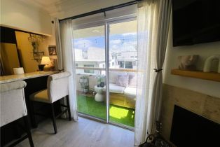 Condominium, 10960 Ashton ave, Westwood, CA 90024 - 19