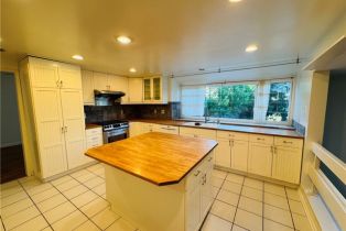 Single Family Residence, 12 Lexington, Irvine, CA 92620 - 10