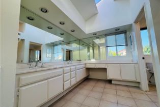 Single Family Residence, 12 Lexington, Irvine, CA 92620 - 18