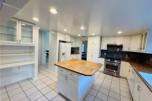 Single Family Residence, 12 Lexington, Irvine, CA 92620 - 9