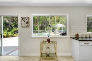 Single Family Residence, 17043 Empanada pl, Encino, CA 91436 - 14