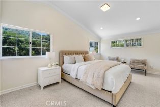 Single Family Residence, 17043 Empanada pl, Encino, CA 91436 - 26