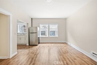 Condominium, 323 4th st, Long Beach, CA 90802 - 4