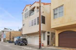 Condominium, 16778 Bayview dr, Huntington Beach, CA 92649 - 11