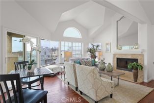 Condominium, 16778 Bayview dr, Huntington Beach, CA 92649 - 2