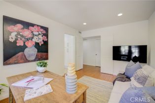 Single Family Residence, 18027 Delano st, Encino, CA 91316 - 19
