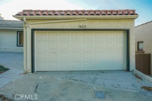 Single Family Residence, 1423 Stanford dr, Glendale, CA 91205 - 4