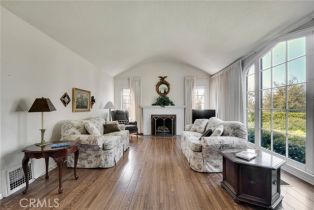 Single Family Residence, 1050 Fairmount rd, Burbank, CA 91501 - 10