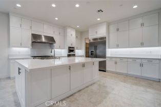 Single Family Residence, 21165 Canyon View pl, Chatsworth, CA 91311 - 4