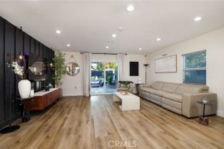 Single Family Residence, 22642 Hatteras st, Woodland Hills, CA 91367 - 11