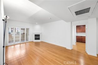 Condominium, 15206 Burbank blvd, Sherman Oaks, CA 91411 - 3