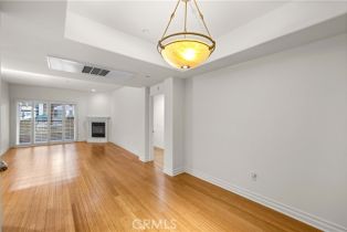 Condominium, 15206 Burbank blvd, Sherman Oaks, CA 91411 - 6