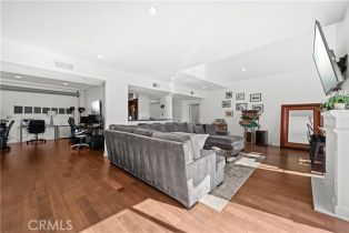 Condominium, 12449 Kling st, Studio City, CA 91604 - 19