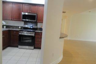 Condominium, 15206 Burbank blvd, Sherman Oaks, CA 91411 - 15