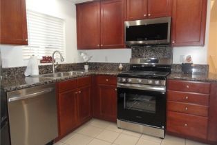 Condominium, 15206 Burbank blvd, Sherman Oaks, CA 91411 - 17