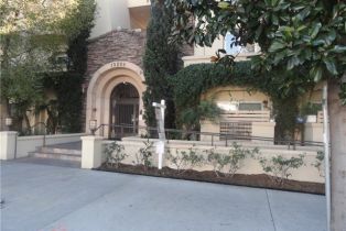 Condominium, 15206 Burbank blvd, Sherman Oaks, CA 91411 - 3