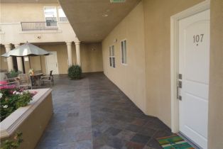 Condominium, 15206 Burbank blvd, Sherman Oaks, CA 91411 - 7