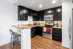 Apartment, 4045 Vineland ave, Studio City, CA 91604 - 6