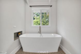 Single Family Residence, 850 Country Club dr, Burbank, CA 91501 - 38