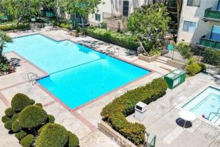 Condominium, 5460 White Oak ave, Encino, CA 91316 - 2
