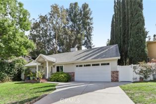 Single Family Residence, 21006 Dumetz rd, Woodland Hills, CA 91367 - 5
