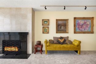 Condominium, 615 Esplanade, Redondo Beach, CA 90277 - 5