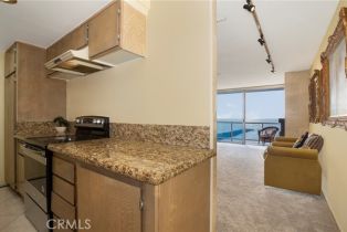 Condominium, 615 Esplanade, Redondo Beach, CA 90277 - 9