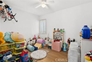 Single Family Residence, 2129 Pepper st, Burbank, CA 91505 - 21