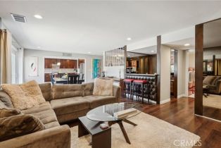 Single Family Residence, 10313 Christine pl, Chatsworth, CA 91311 - 14