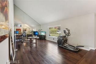 Single Family Residence, 10313 Christine pl, Chatsworth, CA 91311 - 37