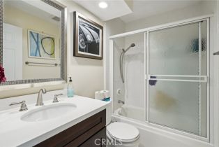 Single Family Residence, 10313 Christine pl, Chatsworth, CA 91311 - 38