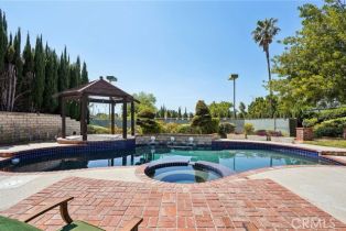 Single Family Residence, 10313 Christine pl, Chatsworth, CA 91311 - 9