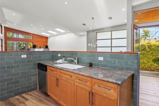 Single Family Residence, 5762 Andasol ave, Encino, CA 91316 - 9