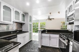 Condominium, 1401 Bentley ave, Westwood, CA 90025 - 8