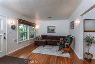 Single Family Residence, 730 Orchard dr, Burbank, CA 91506 - 4