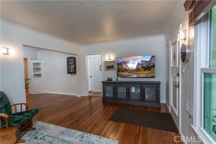 Single Family Residence, 730 Orchard dr, Burbank, CA 91506 - 5