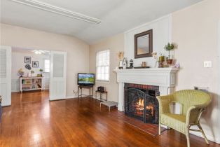 Single Family Residence, 137 Rose st, Burbank, CA 91505 - 11