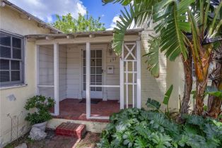 Single Family Residence, 137 Rose st, Burbank, CA 91505 - 34