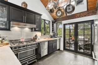 Single Family Residence, 6641 Clear Springs rd, Simi Valley, CA 93063 - 12